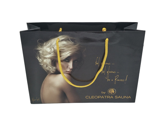 Good price Sacchi di carta inferiori laminati lucidi del regalo della vendita all'ingrosso su ordinazione della stampa ampi per abbigliamento in linea