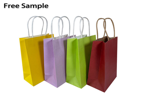 Good price il sacchetto della spesa di carta kraft di 15*8*21cm 250gsm CMYK ha torto le maniglie in linea